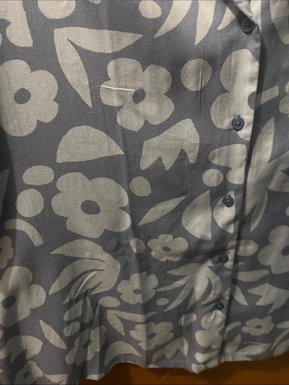 Volcom Men's Blue Floral Short-Sleeve Button-Down Shirt see flaw and picture